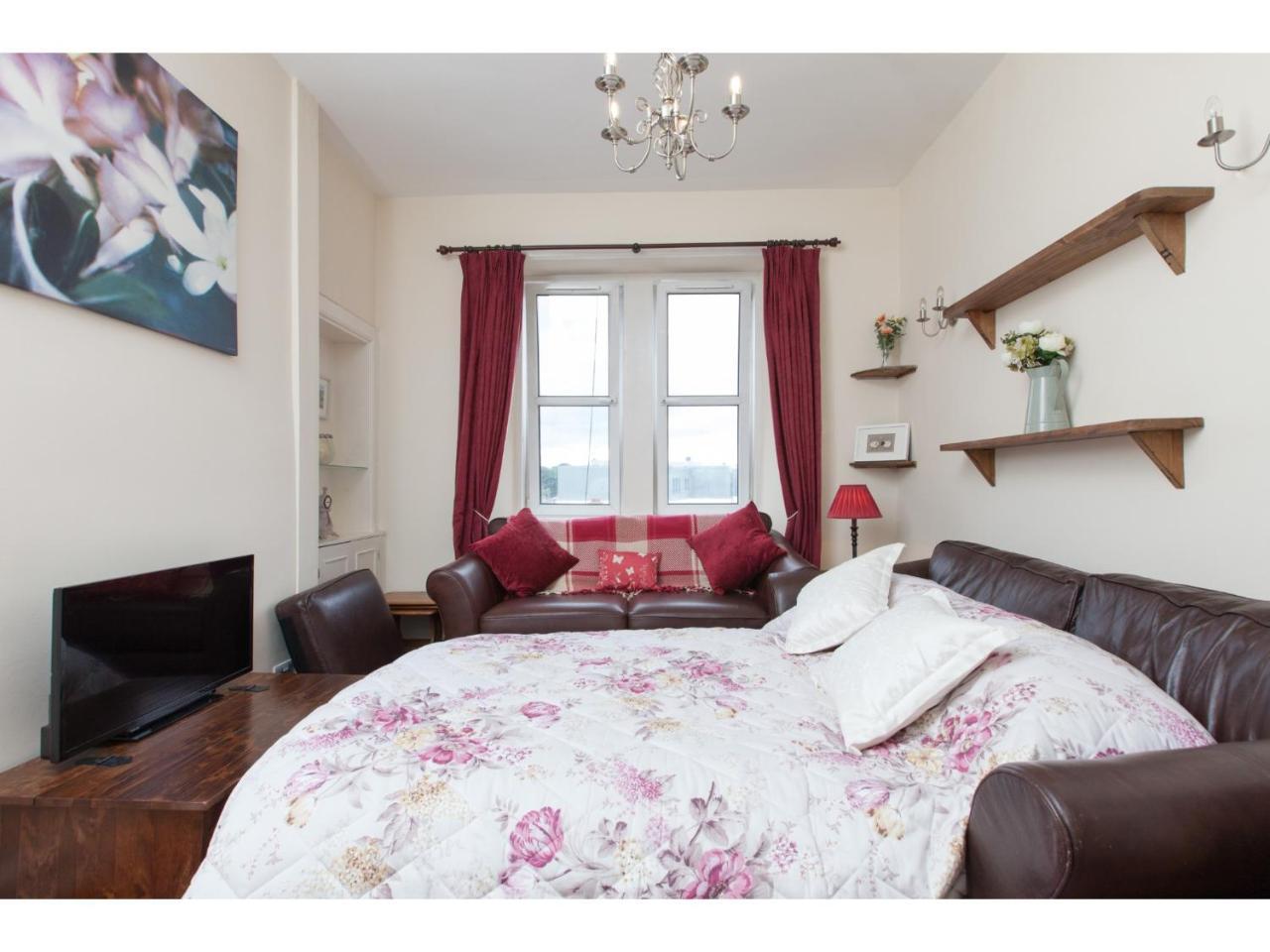 Homely Tenement For 2 Near Botanic Gardens Edimburgo Esterno foto